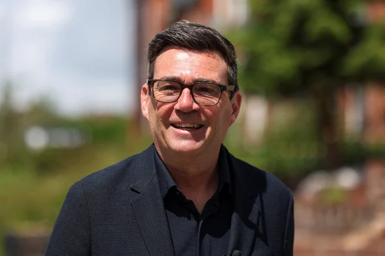 Andy Burnham Wins Makerfield By-Election, Strengthening Labour Leadership Challenge