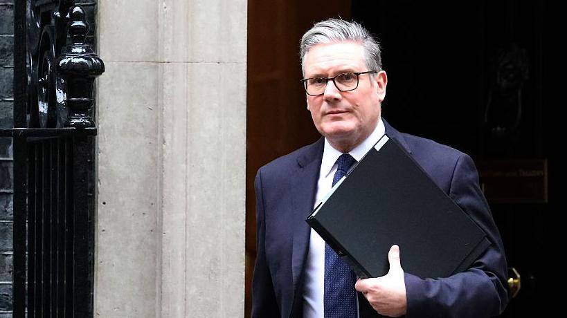 UK Prime Minister Keir Starmer Announces Resignation